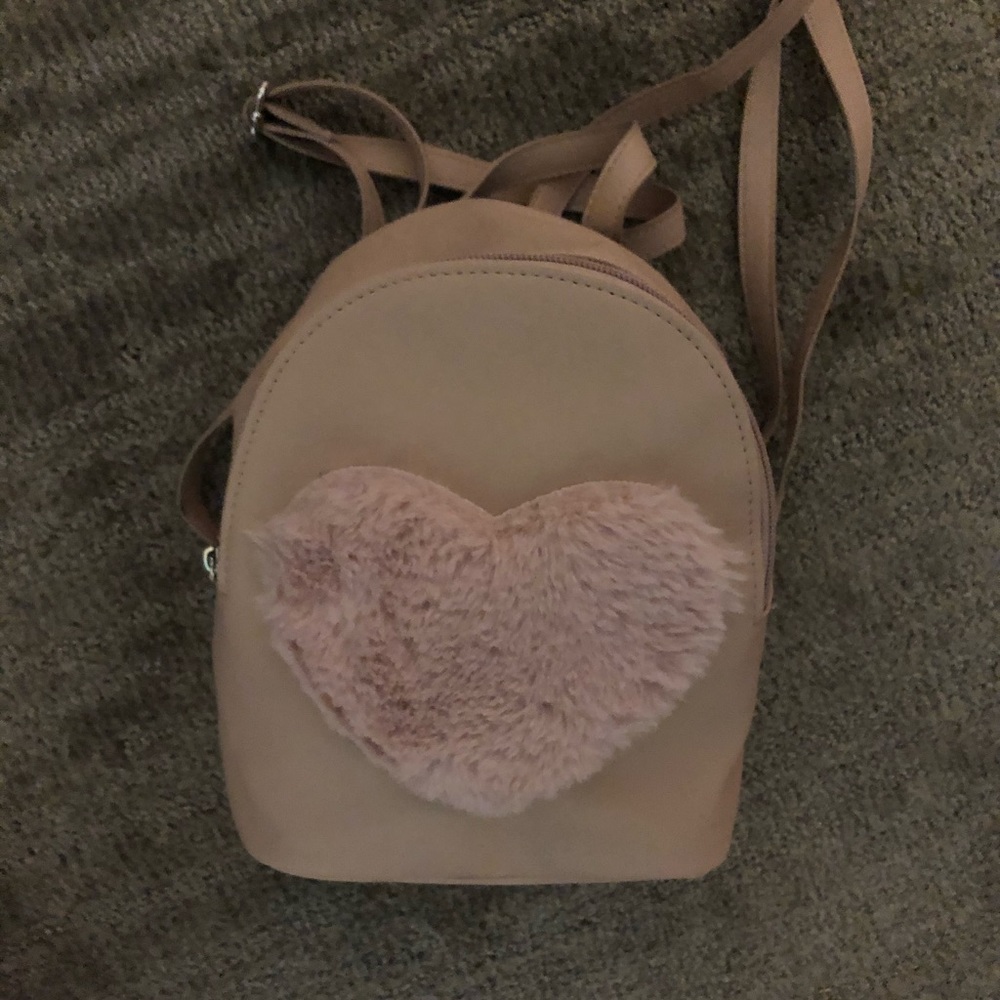 little adorable heart bag !